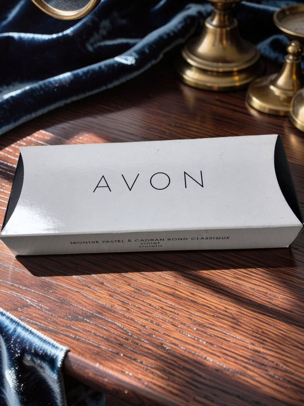 Avon Quartz Watch Classic Round MOP Look Face Second Hand Pastel Purple Band NIB